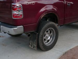 mud flaps on Lifted 05 F150