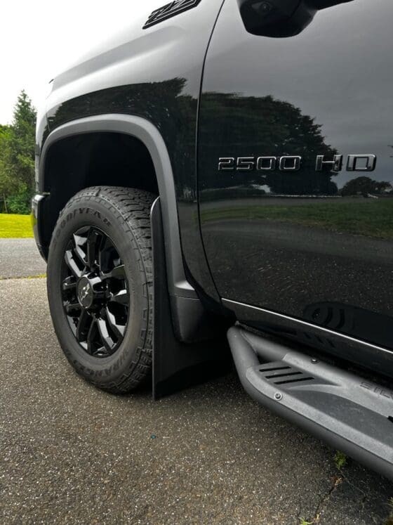 Chevy 2500/3500  Front  2020 – 2025 BlackLine