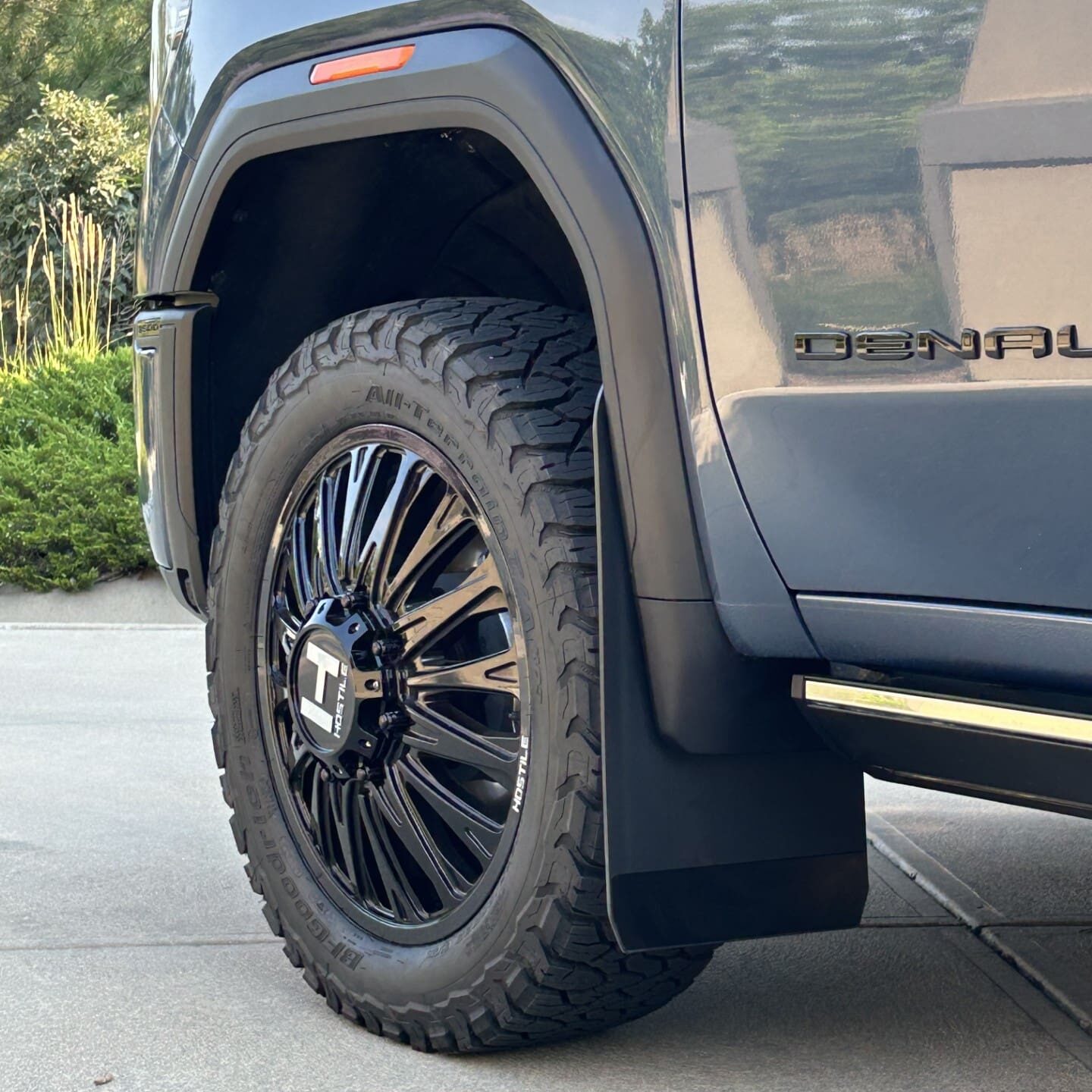 2025 GMC Dually Custom shift and sizes.